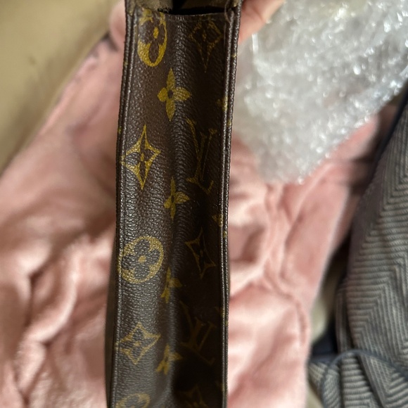 🦄 Louis Vuitton Poche Toilette NEW SAKS 5th AVENUE ERA - Picture 13 of 13